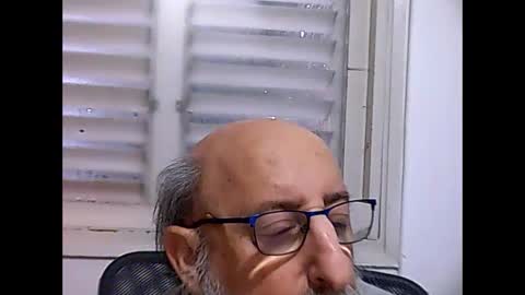 Snapshot of casual53 chatting on February 2025 04:24:02 AM casual53 online show from February 2025 04:24:02 AM