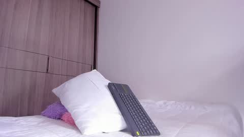 cata_n_cami online show from December 2024 05:11:02 PM