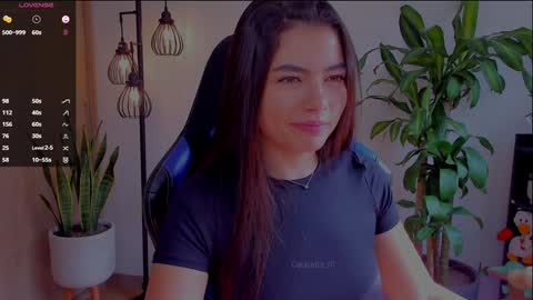 MACARENA online show from December 2024 07:15:02 PM