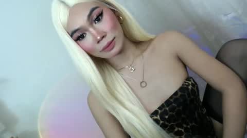 Snapshot of catalenax chatting on September 2025 06:07:01 PM CatalenaX online show from September 2025 06:07:01 PM