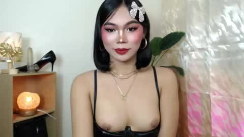 Snapshot of catalenax chatting on October 2025 04:19:01 PM CatalenaX online show from October 2025 04:19:01 PM