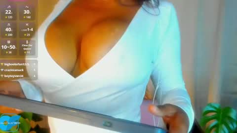 Caterine Zapata  online show from March 2026 10:30:01 AM