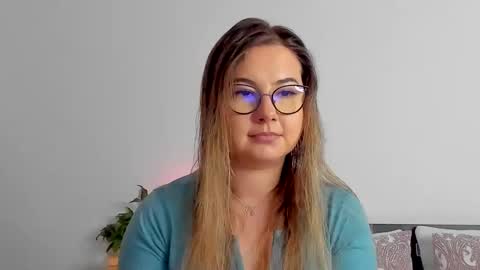 Kat online show from February 2025 10:20:02 AM