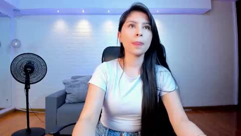 Snapshot of cathalina_santana chatting on September 2025 07:29:01 PM Catalina Santana online show from September 2025 07:29:01 PM