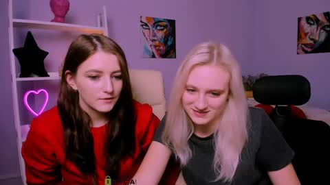 Snapshot of catherine_kitty chatting on February 2025 04:17:02 PM Catherine online show from February 2025 04:17:02 PM