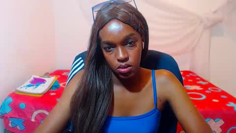 cathi_nahomi online show from October 2025 07:47:02 PM