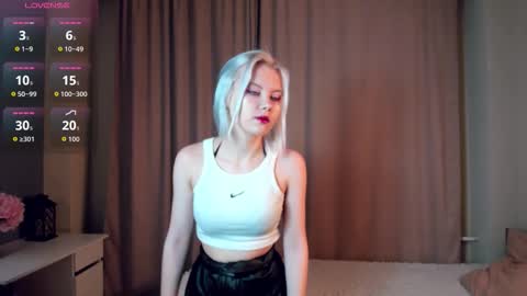 Mia online show from March 2026 11:04:01 AM