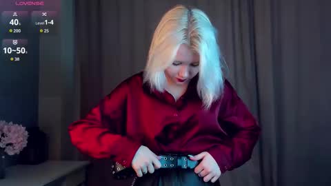 Mia online show from March 2026 11:05:01 AM