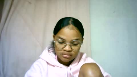 Snapshot of cathyxlisa chatting on June 2026 06:38:01 AM CathyXLisa online show from June 2026 06:38:01 AM