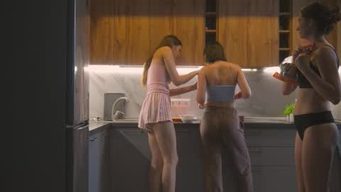 catolinanight online show from October 2025 06:14:02 AM