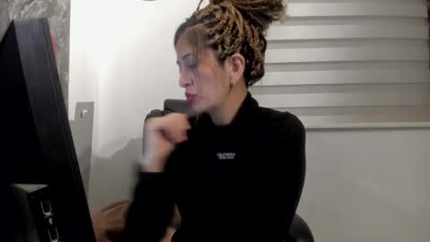 CATT EVANS online show from October 2025 12:08:01 AM