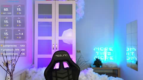 Snapshot of caty_cuddly chatting on December 2024 12:31:01 AM caty_cuddly online show from December 2024 12:31:01 AM