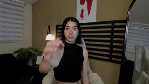 Snapshot of caty_loves chatting on April 2026 10:36:02 PM Caty online show from April 2026 10:36:02 PM