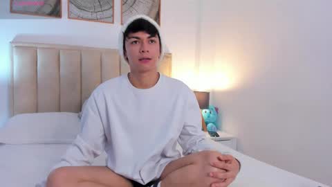 Cayden online show from November 2025 03:41:01 AM