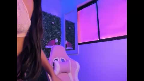 Snapshot of caylin_dolls_ chatting on November 2025 06:44:02 PM caylin_dolls_ online show from November 2025 06:44:02 PM