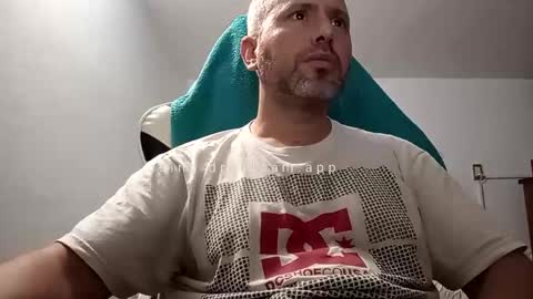 Snapshot of ccmhp1 chatting on February 2026 09:24:01 PM Tomys online show from February 2026 09:24:01 PM