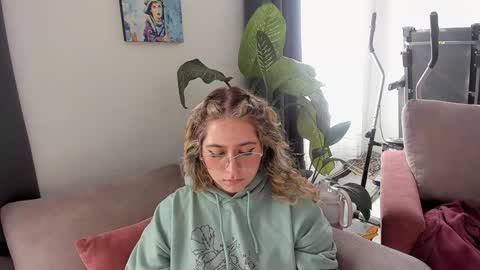 ccuteass online show from December 2024 07:36:01 PM