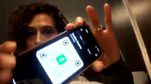 Snapshot of cece_vibez chatting on September 2025 04:40:02 AM cece_vibez online show from September 2025 04:40:02 AM