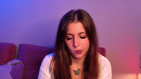 Lina  online show from October 2025 07:35:02 PM