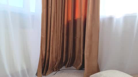 Josie Manesi online show from March 2026 08:19:01 AM