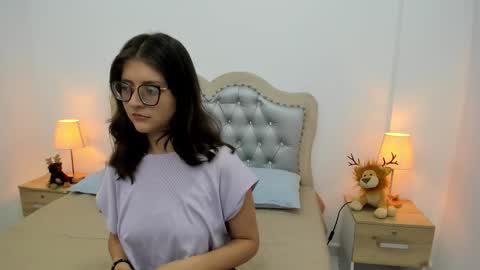 Celeste Calderon online show from December 2025 11:28:02 AM