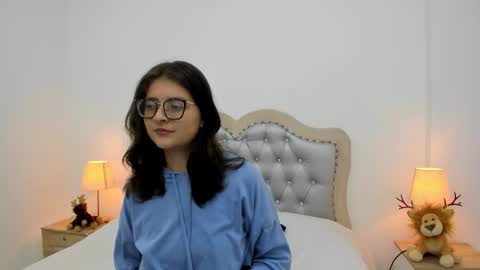 Celeste Calderon online show from December 2025 11:28:01 AM