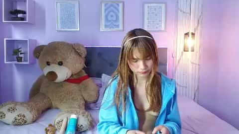 Snapshot of celeste_london chatting on April 2026 02:58:02 PM C E L E S T E online show from April 2026 02:58:02 PM
