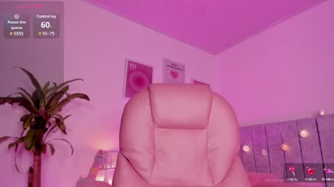 Snapshot of celestecute_ chatting on December 2024 02:54:01 AM Celeste   INSTAGRAM Celestecute 01 online show from December 2024 02:54:01 AM