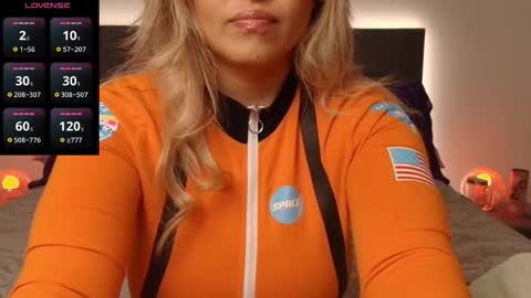 Snapshot of celiahenn chatting on October 2025 05:03:01 PM Celia online show from October 2025 05:03:01 PM