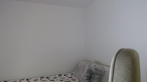 Celine Costas online show from October 2025 02:44:01 AM