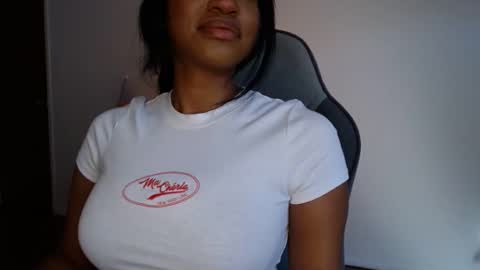 Celine Costas online show from February 2026 07:06:01 PM