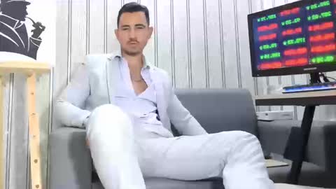 Cesar online show from March 2026 10:04:02 PM