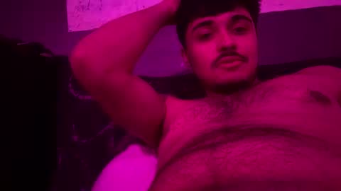 Snapshot of cezarthebreeder chatting on February 2026 10:09:01 PM cezarthebreeder online show from February 2026 10:09:01 PM