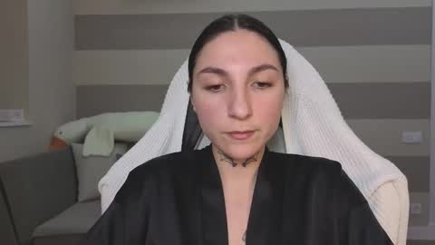 Kate online show from March 2025 07:06:02 PM