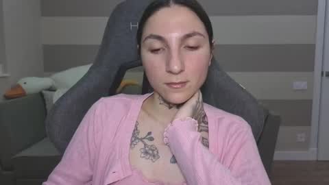 Kate online show from November 2025 09:09:02 PM