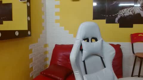 chacorta_ online show from April 2026 01:38:02 PM