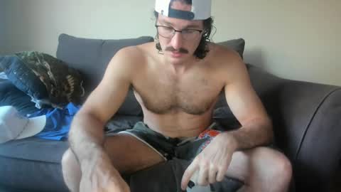 Snapshot of chadpowerz chatting on June 2026 01:36:02 AM Lydong online show from June 2026 01:36:02 AM