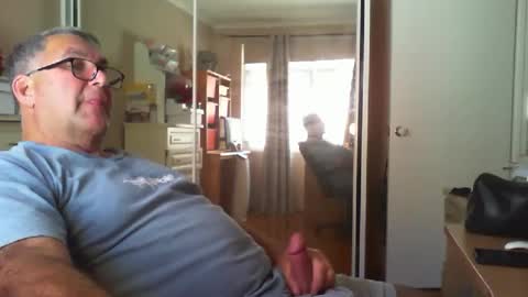 Chalky online show from October 2025 05:43:02 AM