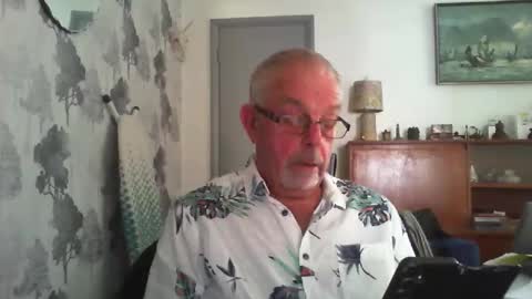 Snapshot of champers37 chatting on May 2026 09:57:01 AM Champers online show from May 2026 09:57:01 AM