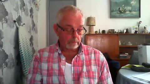 Snapshot of champers37 chatting on June 2026 10:39:02 AM Champers online show from June 2026 10:39:02 AM
