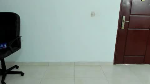 Snapshot of chandler_kenji chatting on December 2025 01:11:01 AM Kenji online show from December 2025 01:11:01 AM