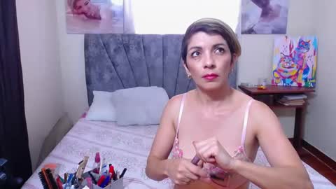Snapshot of chanel_joliee chatting on May 2026 07:53:02 PM chanel online show from May 2026 07:53:02 PM