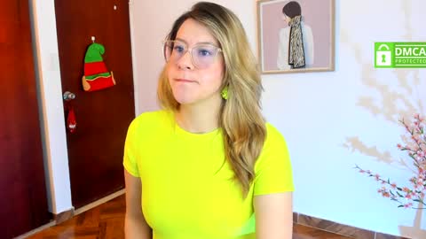 Snapshot of chanell_taylor_ chatting on January 2025 01:04:02 PM chanell online show from January 2025 01:04:02 PM