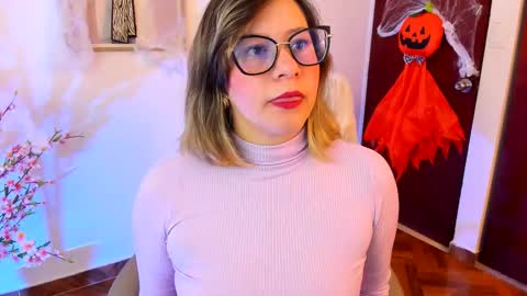 Snapshot of chanell_taylor_ chatting on October 2025 09:09:02 AM chanell online show from October 2025 09:09:02 AM