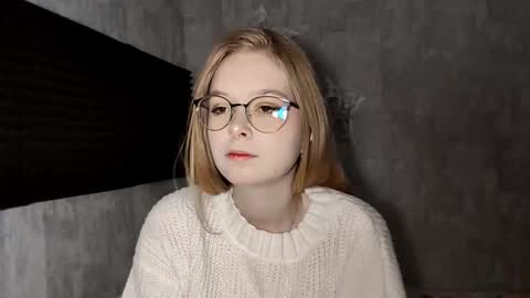 Lia online show from December 2025 07:16:02 AM