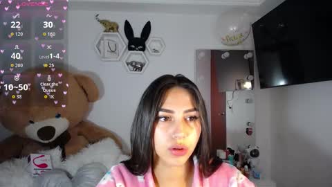 Isabella online show from November 2025 09:54:02 AM