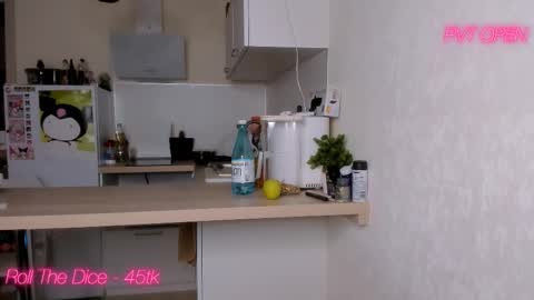 Holly online show from February 2025 09:25:02 PM