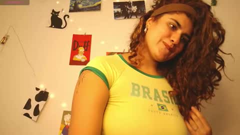 Snapshot of chantal_leon chatting on October 2025 08:08:02 PM online show from October 2025 08:08:02 PM