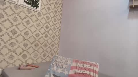 Snapshot of chantal_taylor_ chatting on February 2025 12:06:02 PM Raquel online show from February 2025 12:06:02 PM