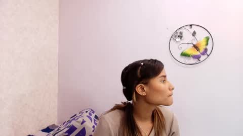 Snapshot of chantal_taylor_ chatting on September 2025 12:07:01 PM Raquel online show from September 2025 12:07:01 PM